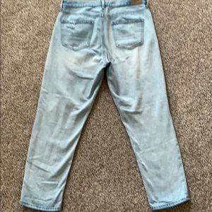 American eagle mom jean